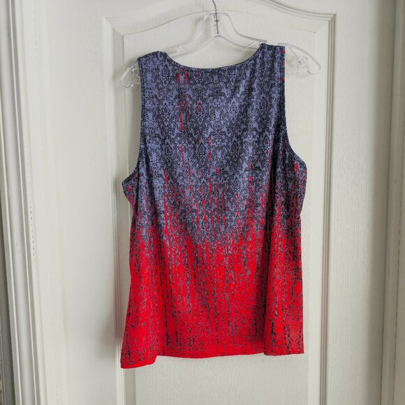 3-Button Tank Top - Picture 3 of 3